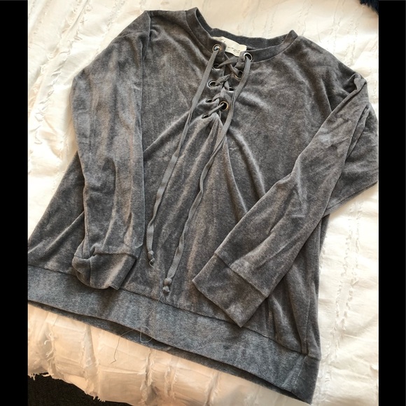 Vintage Havana Sweaters - NWOT Vintage Havana lace up sweater